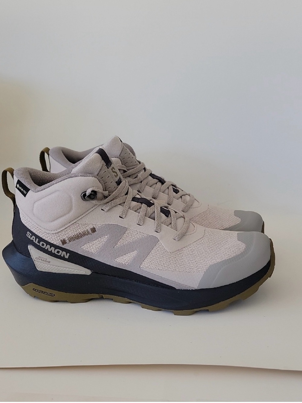 Salomon Womens Mid-Top Hiking Shoes